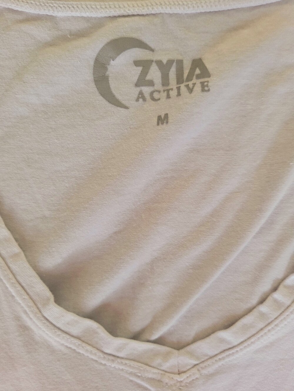 ZYIA Lavender Tie-Front V-Neck Crop Tank - Picture 2 of 3